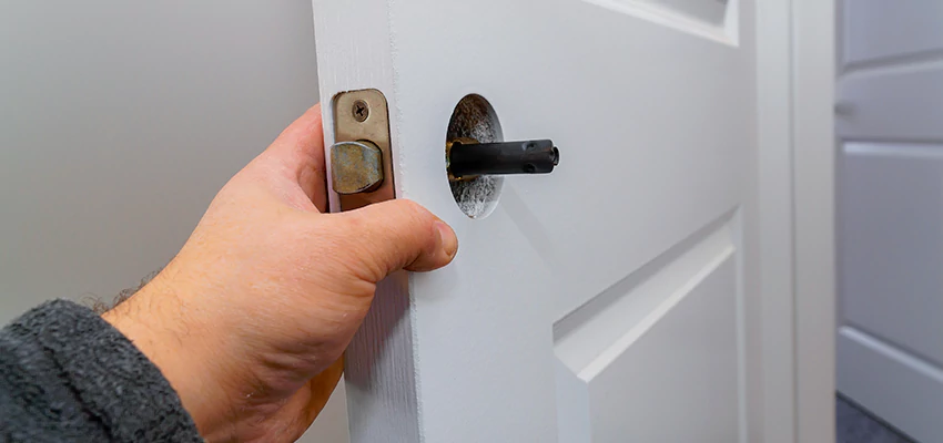 Nighttime Locksmith For Lock Repair in Rosemont, CA