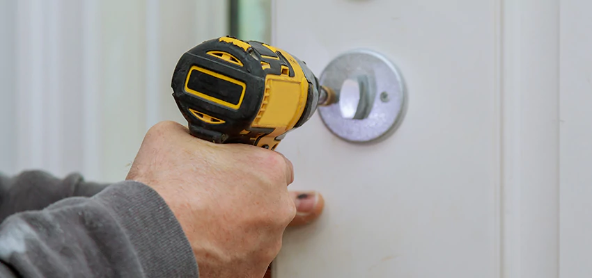 Street Locksmith For Smart Lock Repair in Rosemont, CA