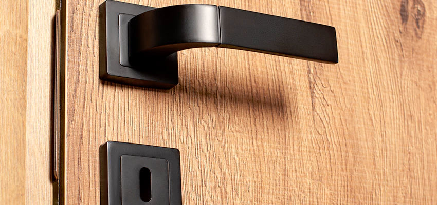 Weekend Lockout Assistance Troubleshooting in Rosemont, California